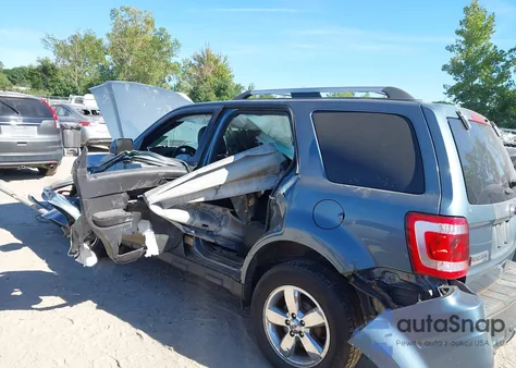 2012 Ford Escape Limited z USA, uszkodzony, nr VIN 1FMCU9EG4CKB39970